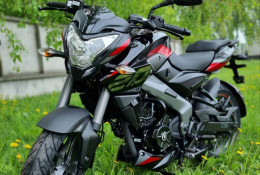 Мотоцикл BAJAJ PULSAR NS 200