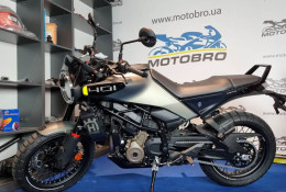 Мотоцикл Husqvarna Svartpilen 401